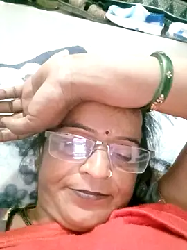 Snapshot of kiiuu_sexe chatting on February 13, 6:59 pm kiiuu sexe online show from February 13, 6:59 pm