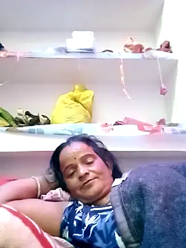 Snapshot of kiiuu_sexe chatting on February 20, 6:41 pm kiiuu sexe online show from February 20, 6:41 pm