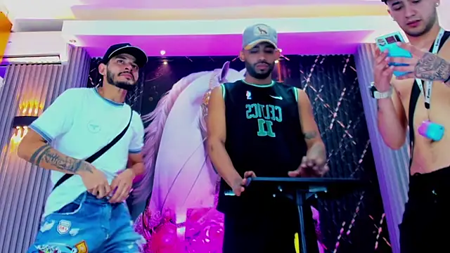 The Gods In Diamonds online show from January 11, 4:50 am