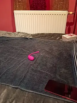 Masztisfiu2 online show from February 19, 6:42 am