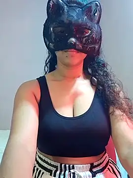 cutehotwife online show from April 20, 9:05 pm