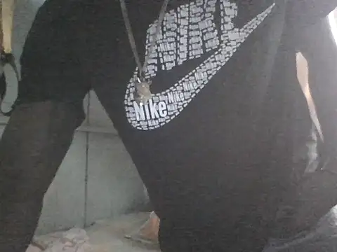 Snapshot of roxa2784 chatting on June 14, 12:29 pm roxa2784 online show from June 14, 12:29 pm