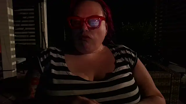 Snapshot of theUnihorniest chatting on June 7, 4:05 am theUnihorniest online show from June 7, 4:05 am