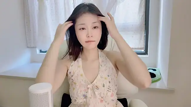 Snapshot of Onefiona chatting on July 10, 7:45 am Onefiona online show from July 10, 7:45 am