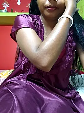 Snapshot of arushi_bb chatting on February 9, 11:47 am arushi bb online show from February 9, 11:47 am