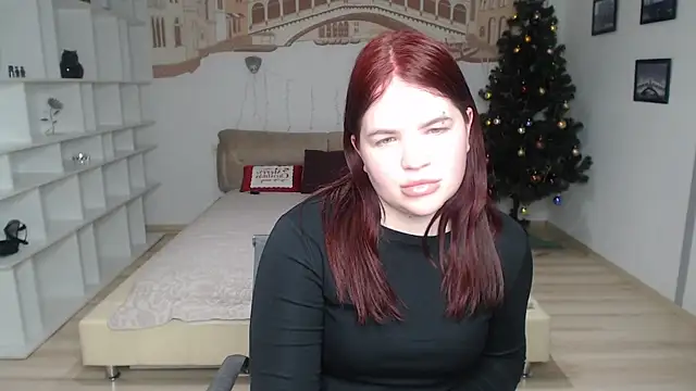 Secret Emma online show from January 10, 1:24 pm