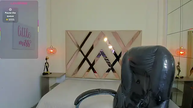 Anyelo Twink online show from April 23, 4:24 am