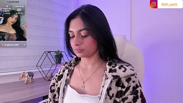 lilith petit  online show from April 7, 12:49 pm