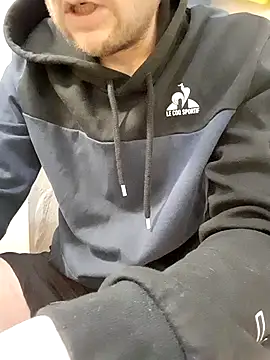 80julien online show from February 22, 12:26 pm