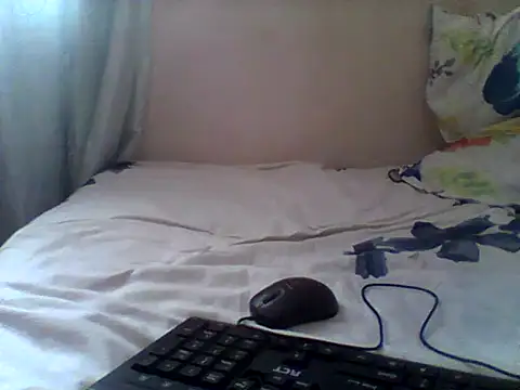 Snapshot of handsomeguy02 chatting on July 15, 11:59 am handsomeguy02 online show from July 15, 11:59 am