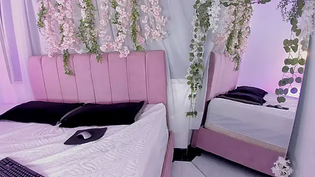 nicky bonny18 online show from February 16, 12:23 pm