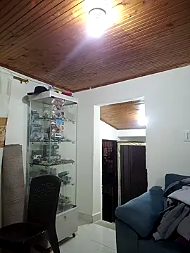 Snapshot of Andres_storm chatting on April 19, 11:40 pm Andres storm online show from April 19, 11:40 pm