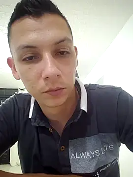 Snapshot of Andres_storm chatting on May 6, 2:40 am Andres storm online show from May 6, 2:40 am