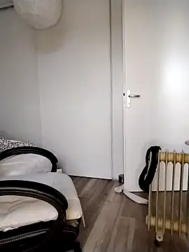 therealsun8 online show from February 13, 7:59 am