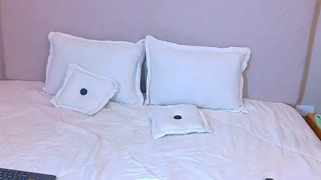 zarah queen online show from February 22, 3:18 am