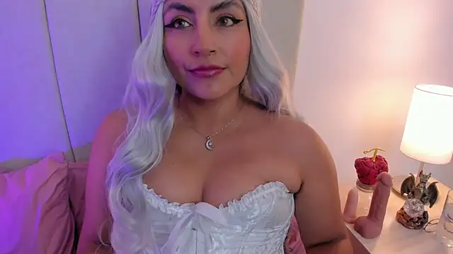 nathy bush online show from April 24, 8:33 pm