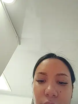 soffi joness23 online show from April 20, 6:20 pm