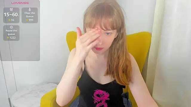 Snapshot of tracy_aw chatting on March 7, 5:59 am tracy aw online show from March 7, 5:59 am