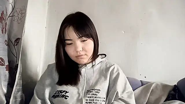 MollyAsian online show from February 7, 4:16 am