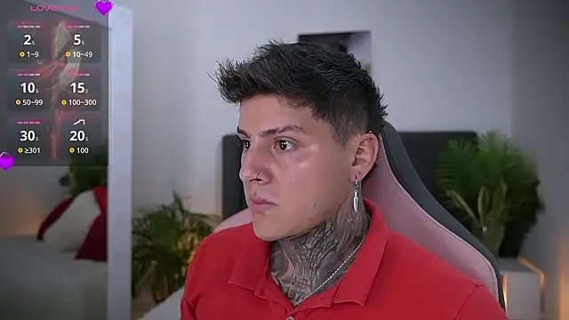 Snapshot of goldenatlasX chatting on February 6, 9:51 pm goldenatlasX online show from February 6, 9:51 pm