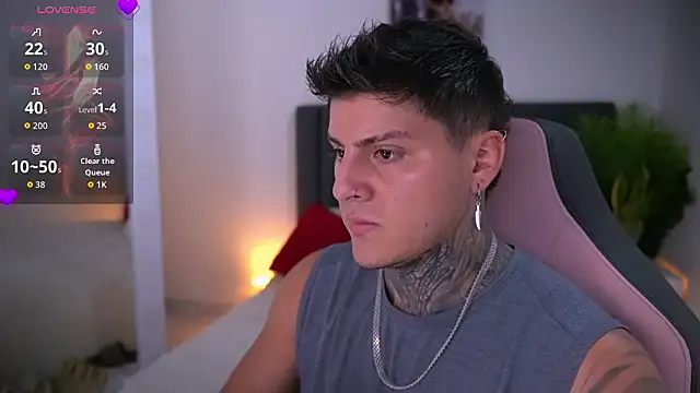 Snapshot of goldenatlasX chatting on February 8, 3:59 pm goldenatlasX online show from February 8, 3:59 pm