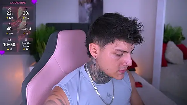 Snapshot of goldenatlasX chatting on March 4, 6:47 pm goldenatlasX online show from March 4, 6:47 pm