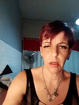 Juguetonafogosa5 online show from April 5, 4:53 am