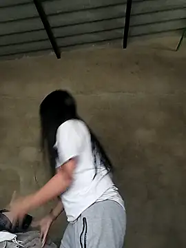 DahianAndrew online show from January 16, 8:46 pm