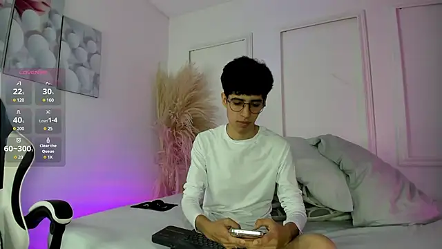 ian and austin online show from January 14, 12:22 pm