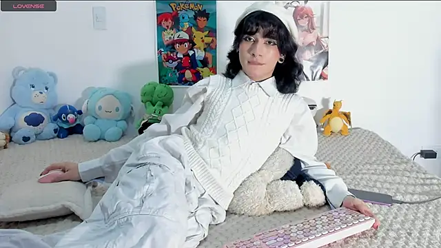 Snapshot of alex_twinkxd chatting on May 10, 8:30 am alex twinkxd online show from May 10, 8:30 am