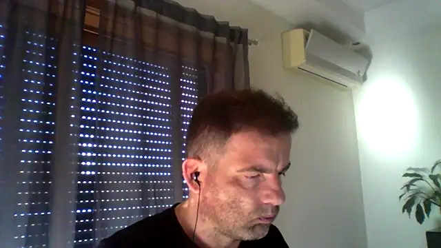 Snapshot of _grj1 chatting on April 28, 7:46 am grj1 online show from April 28, 7:46 am