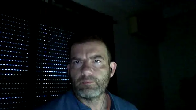 Snapshot of _grj1 chatting on May 10, 5:45 am grj1 online show from May 10, 5:45 am