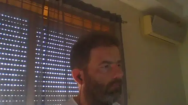 Snapshot of _grj1 chatting on June 2, 8:16 am grj1 online show from June 2, 8:16 am