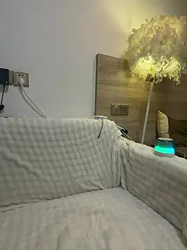 Mia-zhan online show from April 1, 1:41 pm