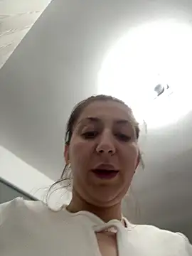 Snapshot of dalia0710 chatting on April 27, 8:40 pm dalia0710 online show from April 27, 8:40 pm