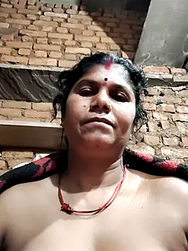 Hot di97 online show from February 11, 7:41 pm