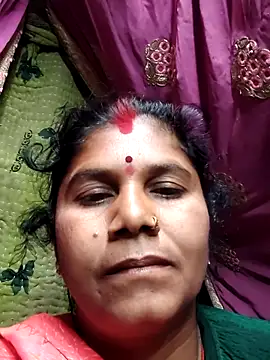 Hot di97 online show from February 19, 8:27 pm