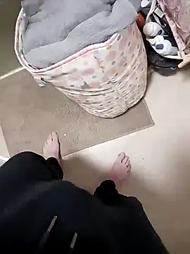 Hertsguy1984 online show from March 26, 12:50 am