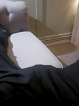 Hertsguy1984 online show from April 18, 10:54 pm