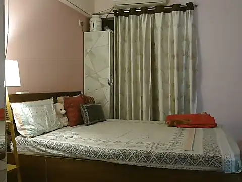 Snapshot of SASSY_AANNUU chatting on June 24, 9:03 pm SASSY AANNUU online show from June 24, 9:03 pm