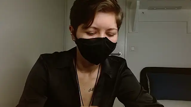 Alexxa XX online show from February 2, 8:40 pm