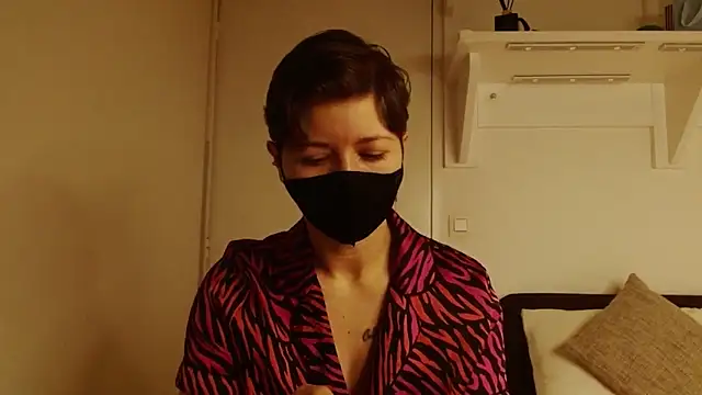 Alexxa XX online show from February 19, 7:04 am