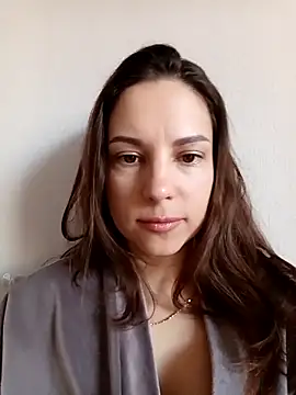 She-Moon online show from April 19, 6:13 am