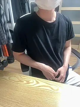 Snapshot of Alexkimsumin chatting on April 28, 3:17 pm Alexkimsumin online show from April 28, 3:17 pm