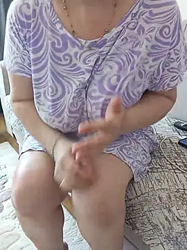 burcu ben online show from June 7, 9:46 am