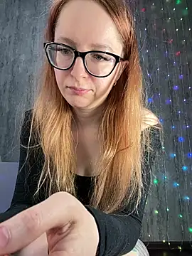 coy girl  online show from February 5, 11:37 am