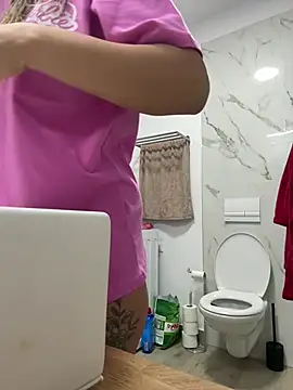 Missolevelvet online show from March 5, 6:37 pm