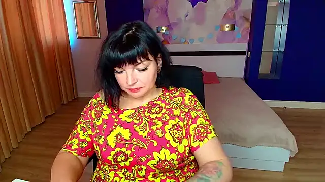 Victoria booth online show from April 22, 5:32 am