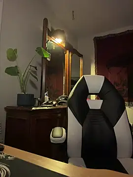 JoeyBlazy online show from April 19, 8:35 am