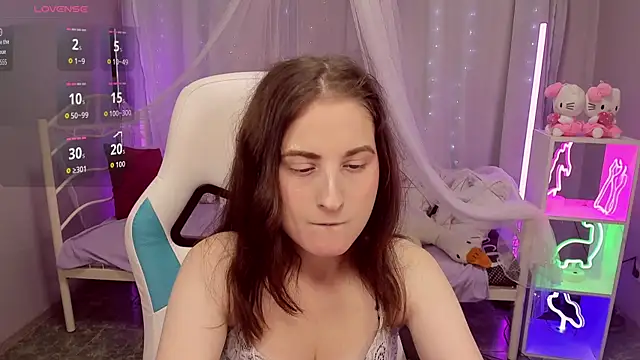 KiraDuvall online show from June 18, 5:39 pm